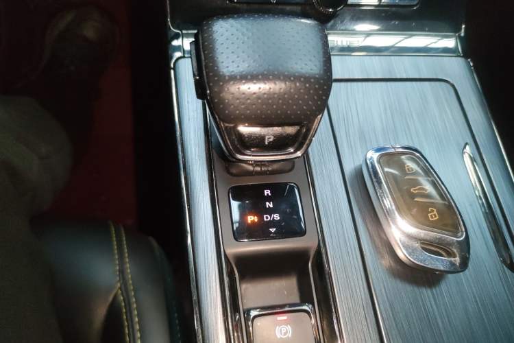 Used Roewe RX5 2021 PLUS 330TGI Automatic National Style Smart Enjoyment Edition Gear Lever