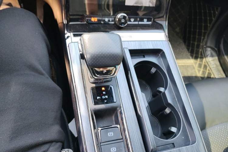 Used Roewe RX5 2021 PLUS 330TGI Automatic National Trend Intelligent Deluxe Edition Gear Lever