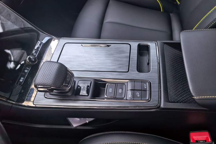 Used Roewe RX5 2021 PLUS 330TGI Automatic National Trend Intelligent Deluxe Edition Gear Lever