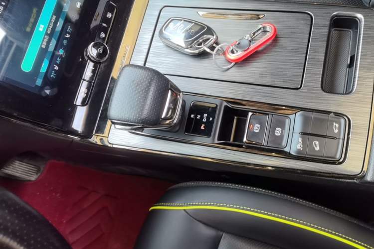 Used Roewe RX5 2021 PLUS 330TGI Automatic National Trend Intelligent Deluxe Edition Gear Lever