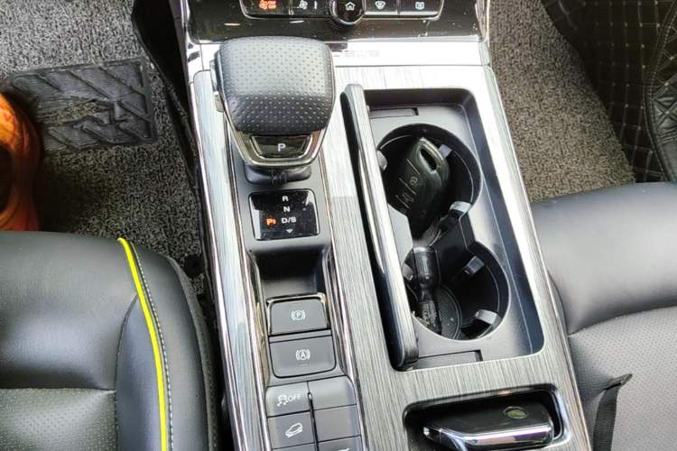 Used Roewe RX5 2021 PLUS 330TGI Automatic National Trend Intelligent Deluxe Edition Gear Lever