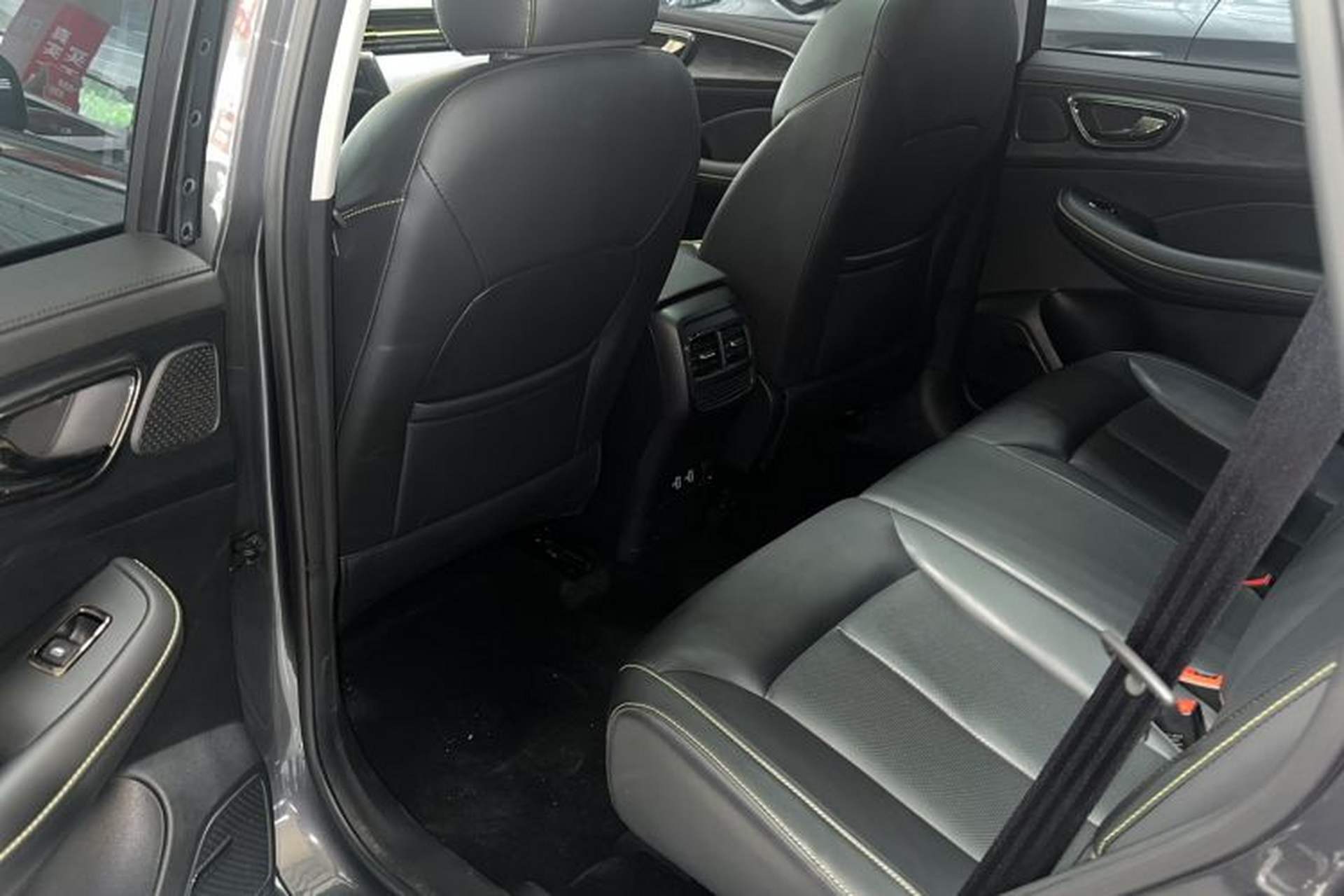 Used Roewe RX5 2021 PLUS 330TGI Automatic National Trend Intelligent Deluxe Edition Interior 13