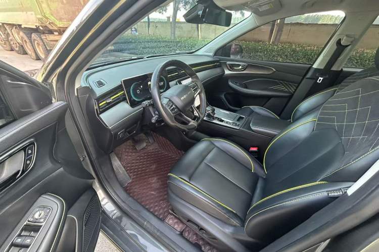 Used Roewe RX5 2021 PLUS 330TGI Automatic National Trend Intelligent Deluxe Edition Interior 2