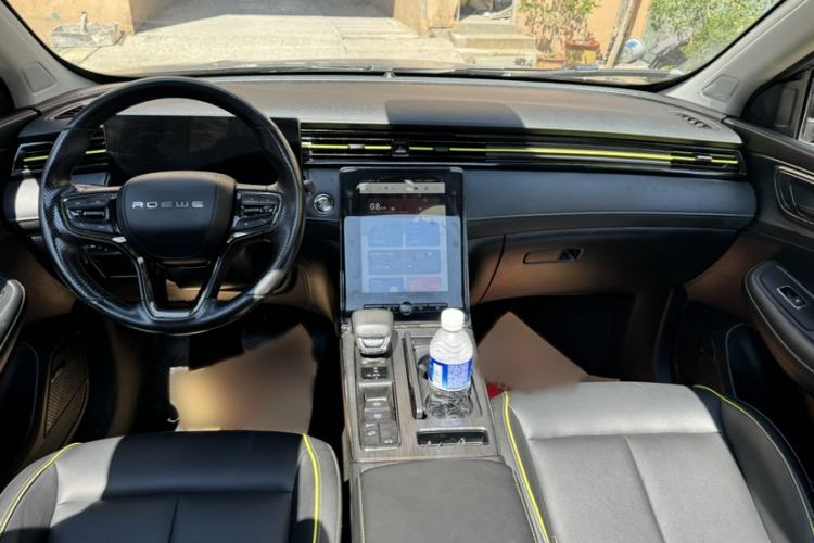 Used Roewe RX5 2021 PLUS 330TGI Automatic National Trend Intelligent Deluxe Edition Interior 3