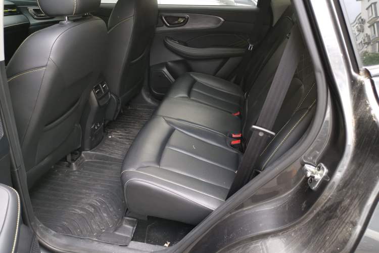 Used Roewe RX5 2021 PLUS 330TGI Automatic National Trend Intelligent Deluxe Edition Interior 4