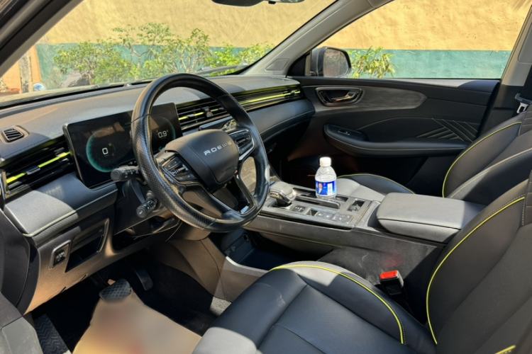 Used Roewe RX5 2021 PLUS 330TGI Automatic National Trend Intelligent Deluxe Edition Interior 4