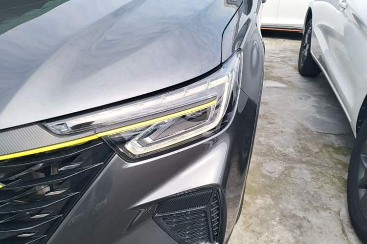 Used Roewe RX5 2021 PLUS 330TGI Automatic National Style Smart Enjoyment Edition Left Front Headlight