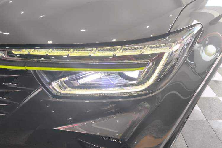 Used Roewe RX5 2021 PLUS 330TGI Automatic National Style Smart Enjoyment Edition Left Front Headlight