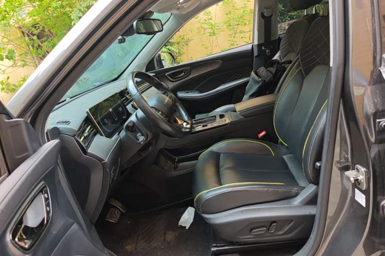 Used Roewe RX5 2021 PLUS 330TGI Automatic National Style Smart Luxury Edition Left Front Seat