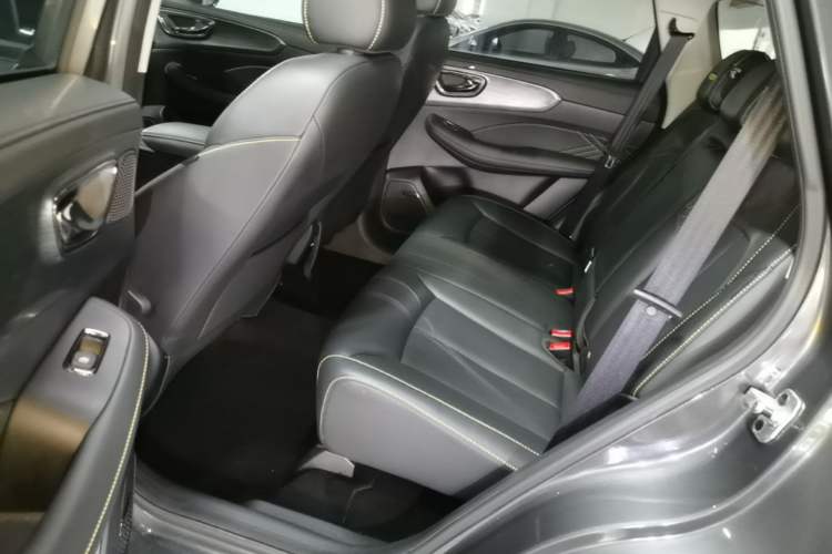Used Roewe RX5 2021 PLUS 330TGI Automatic National Trend Intelligent Deluxe Edition Left Rear Seat