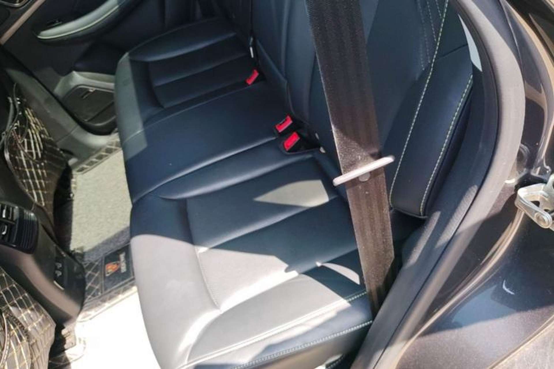Used Roewe RX5 2021 PLUS 330TGI Automatic National Trend Intelligent Deluxe Edition Left Rear Seat