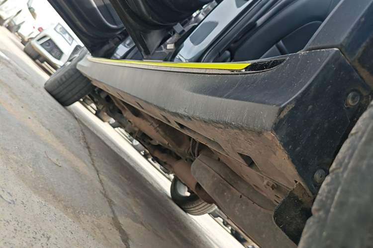 Used Roewe RX5 2021 PLUS 330TGI Automatic National Style Smart Luxury Edition Left Side Sill