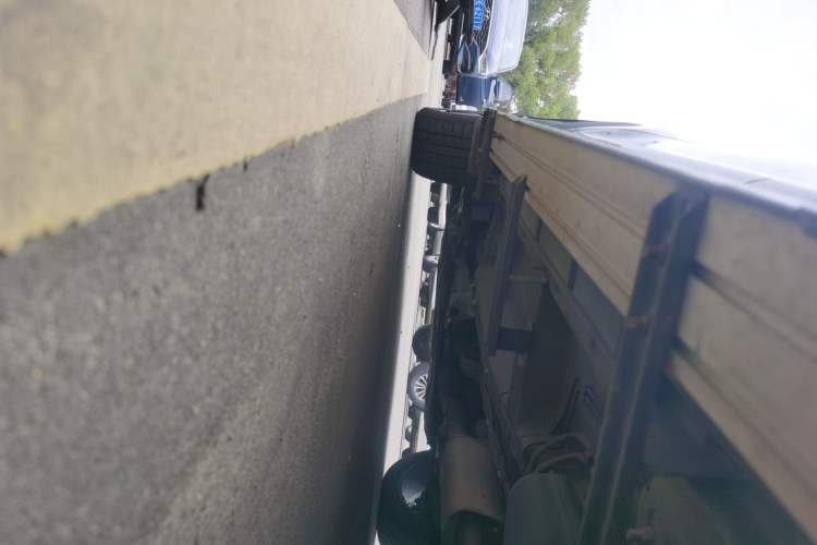 Used Roewe RX5 2021 PLUS 330TGI Automatic National Style Smart Luxury Edition Left Side Sill