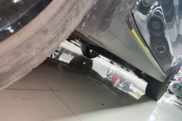 Used Roewe RX5 2021 PLUS 330TGI Automatic National Trend Intelligent Deluxe Edition Left Side Sill