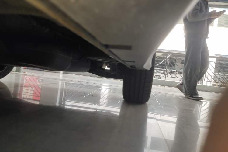 Used Roewe RX5 2021 PLUS 330TGI Automatic National Trend Intelligent Deluxe Edition Left Side Sill