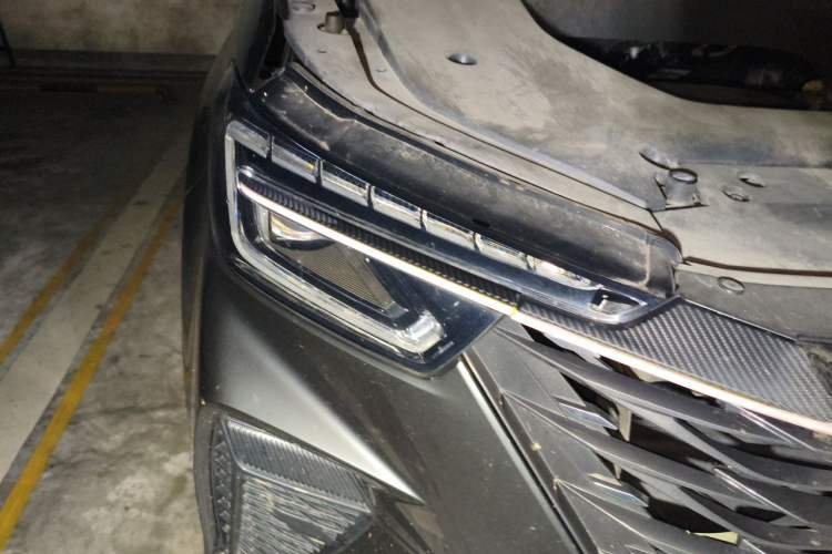 Used Roewe RX5 2021 PLUS 330TGI Automatic National Trend Intelligent Deluxe Edition Right Front Headlight