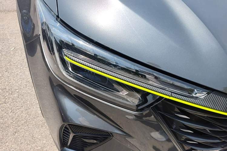 Used Roewe RX5 2021 PLUS 330TGI Automatic National Trend Intelligent Deluxe Edition Right Front Headlight