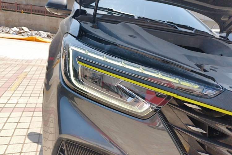 Used Roewe RX5 2021 PLUS 330TGI Automatic National Trend Intelligent Deluxe Edition Right Front Headlight