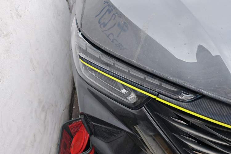 Used Roewe RX5 2021 PLUS 330TGI Automatic National Trend Intelligent Deluxe Edition Right Front Headlight