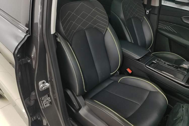Used Roewe RX5 2021 PLUS 330TGI Automatic National Trend Intelligent Deluxe Edition Right Front Seat