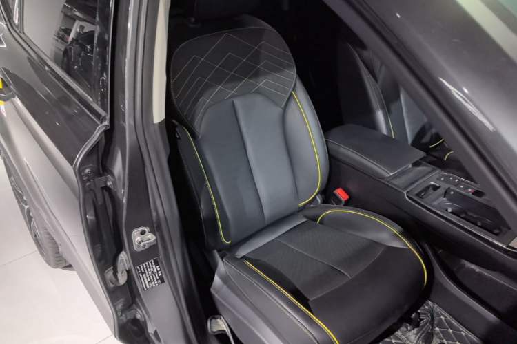 Used Roewe RX5 2021 PLUS 330TGI Automatic National Trend Intelligent Deluxe Edition Right Front Seat