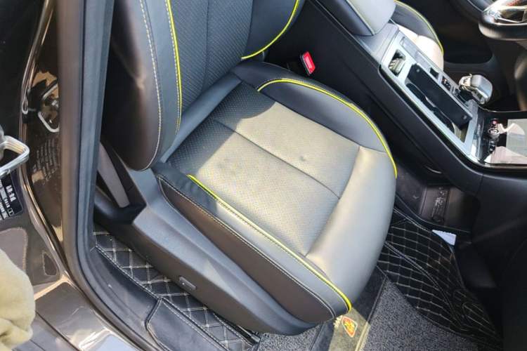 Used Roewe RX5 2021 PLUS 330TGI Automatic National Trend Intelligent Deluxe Edition Right Front Seat