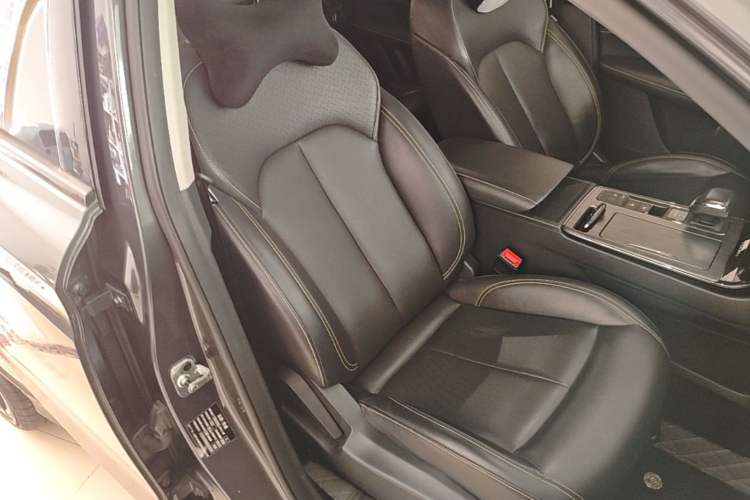 Used Roewe RX5 2021 PLUS 330TGI Automatic National Style Smart Enjoyment Edition Right Front Seat