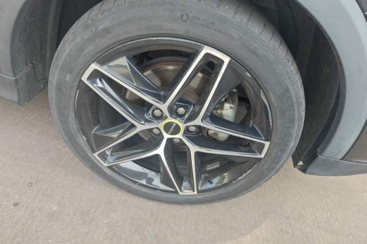 Used Roewe RX5 2021 PLUS 330TGI Automatic National Style Smart Enjoyment Edition Right Front Wheel Hub