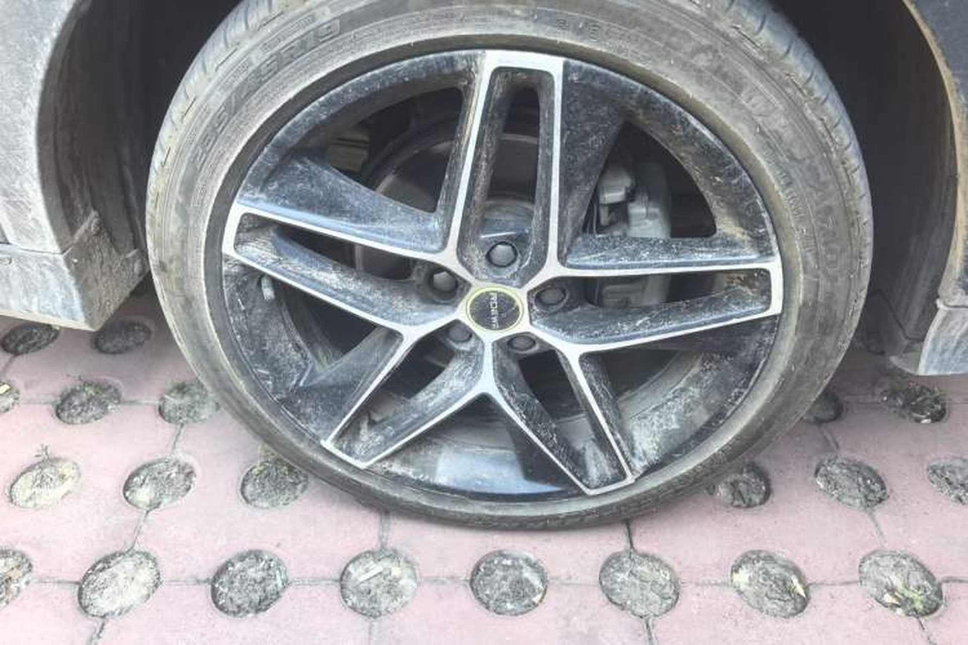 Used Roewe RX5 2021 PLUS 330TGI Automatic National Trend Intelligent Deluxe Edition Right Front Wheel Hub