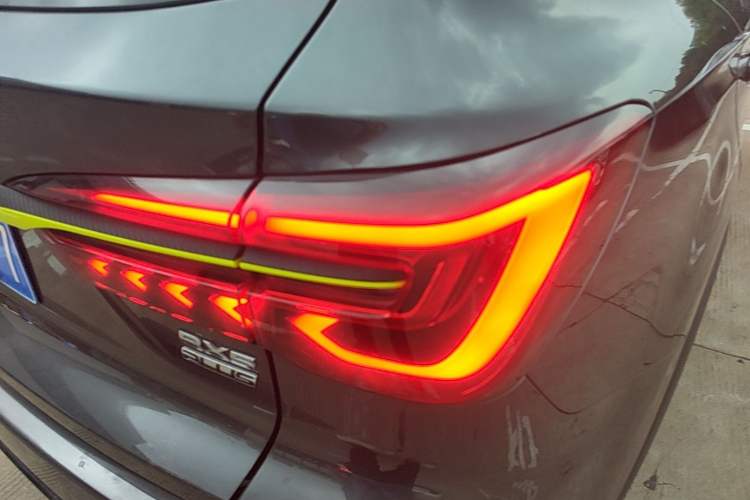 Used Roewe RX5 2021 PLUS 330TGI Automatic National Trend Intelligent Deluxe Edition Right Rear Taillight