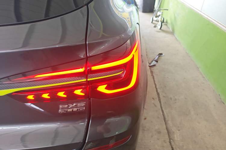 Used Roewe RX5 2021 PLUS 330TGI Automatic National Trend Intelligent Deluxe Edition Right Rear Taillight