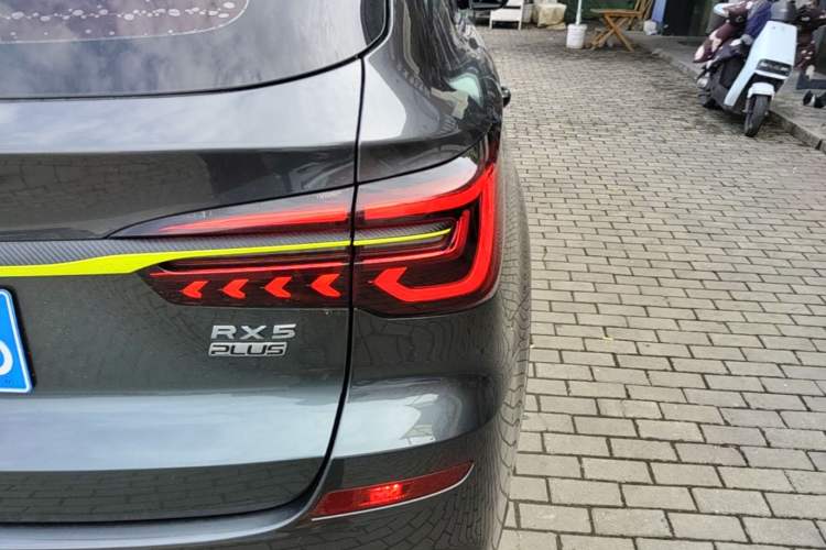 Used Roewe RX5 2021 PLUS 330TGI Automatic National Trend Intelligent Deluxe Edition Right Rear Taillight