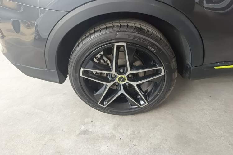 Used Roewe RX5 2021 PLUS 330TGI Automatic National Trend Intelligent Deluxe Edition Right Rear Wheel Hub