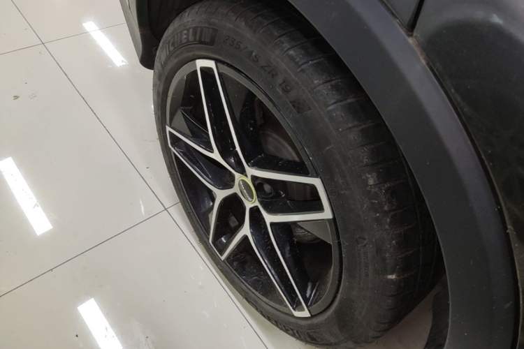 Used Roewe RX5 2021 PLUS 330TGI Automatic National Trend Intelligent Deluxe Edition Right Rear Wheel Hub