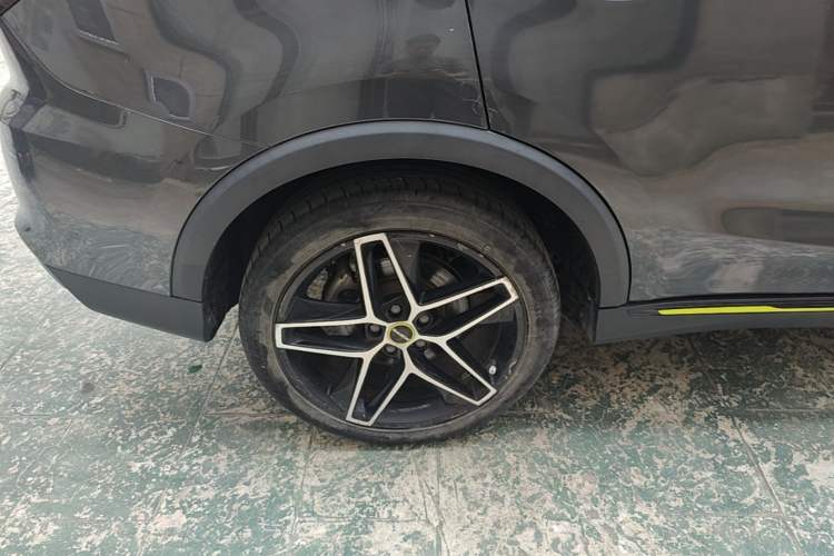 Used Roewe RX5 2021 PLUS 330TGI Automatic National Style Smart Enjoyment Edition Right Rear Wheel Hub