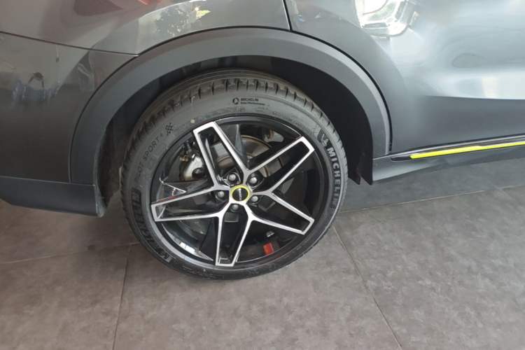 Used Roewe RX5 2021 PLUS 330TGI Automatic National Trend Intelligent Deluxe Edition Right Rear Wheel Hub