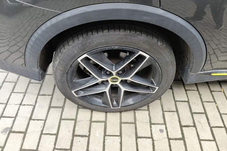 Used Roewe RX5 2021 PLUS 330TGI Automatic National Trend Intelligent Deluxe Edition Right Rear Wheel Hub