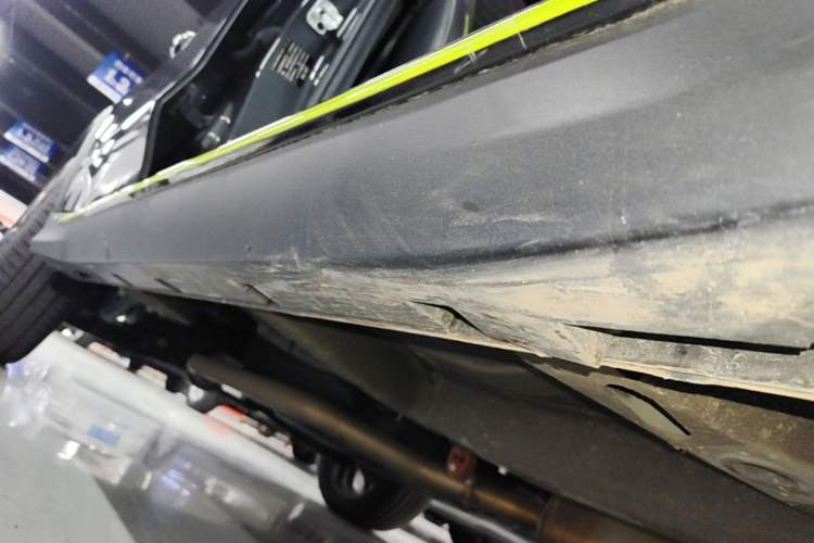 Used Roewe RX5 2021 PLUS 330TGI Automatic National Trend Intelligent Deluxe Edition Right Side Sill