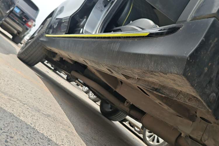 Used Roewe RX5 2021 PLUS 330TGI Automatic National Style Smart Luxury Edition Right Side Sill