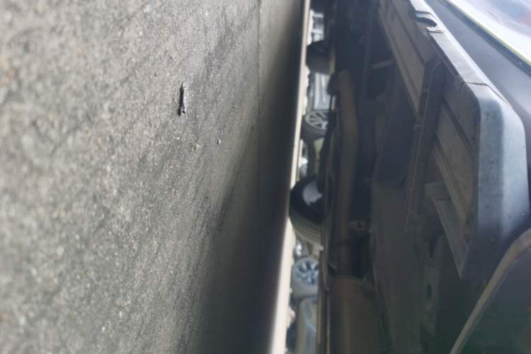 Used Roewe RX5 2021 PLUS 330TGI Automatic National Style Smart Luxury Edition Right Side Sill