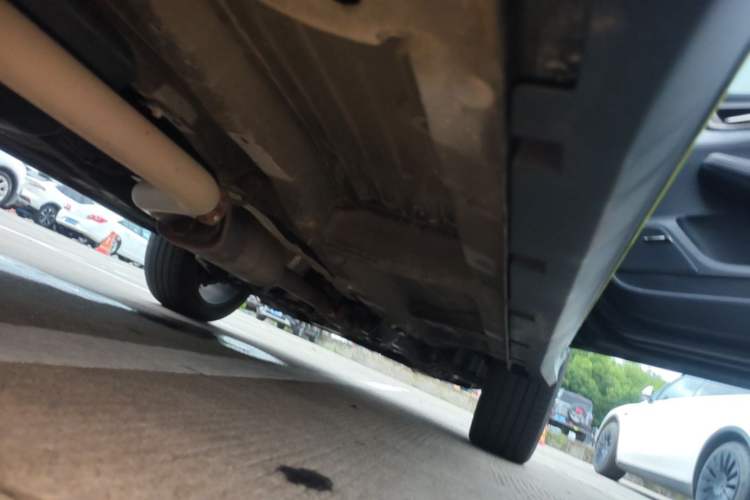 Used Roewe RX5 2021 PLUS 330TGI Automatic National Trend Intelligent Deluxe Edition Right Side Sill