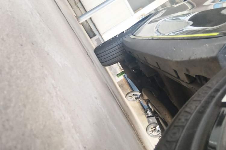 Used Roewe RX5 2021 PLUS 330TGI Automatic National Trend Intelligent Deluxe Edition Right Side Sill