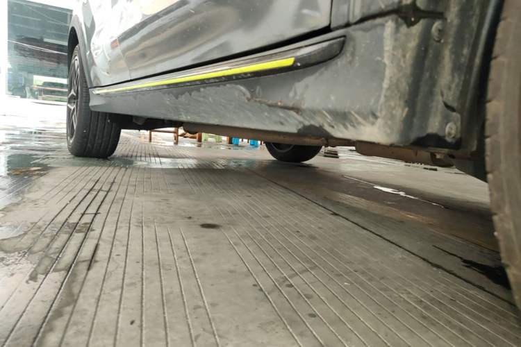 Used Roewe RX5 2021 PLUS 330TGI Automatic National Style Smart Enjoyment Edition Right Side Sill