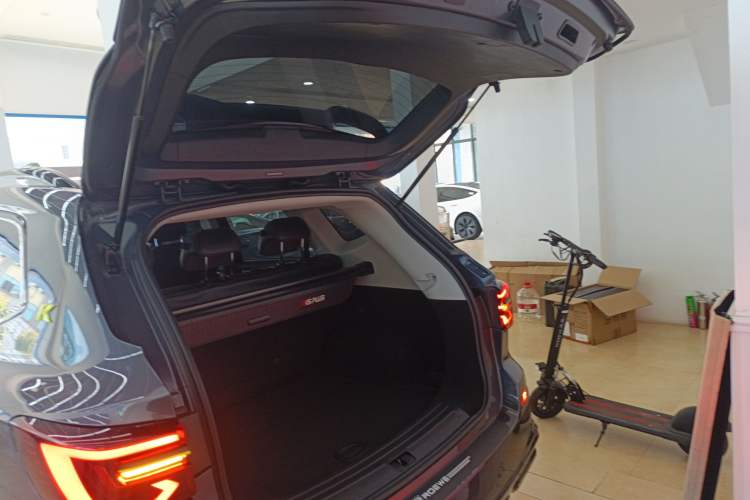 Used Roewe RX5 2021 PLUS 330TGI Automatic National Style Smart Enjoyment Edition Trunk