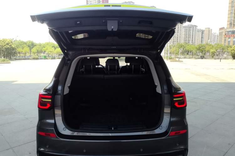 Used Roewe RX5 2021 PLUS 330TGI Automatic National Trend Intelligent Deluxe Edition Trunk