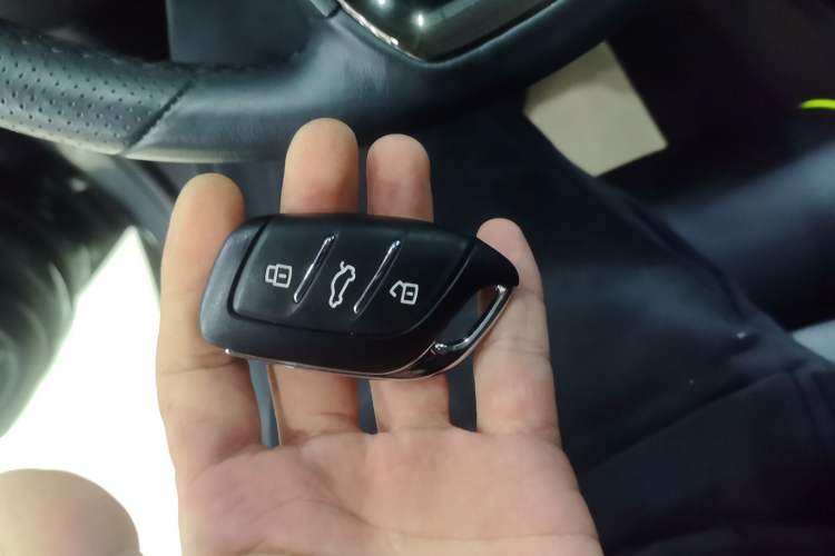 Used Roewe RX5 2021 PLUS 330TGI Automatic National Trend Intelligent Deluxe Edition Vehicle Key