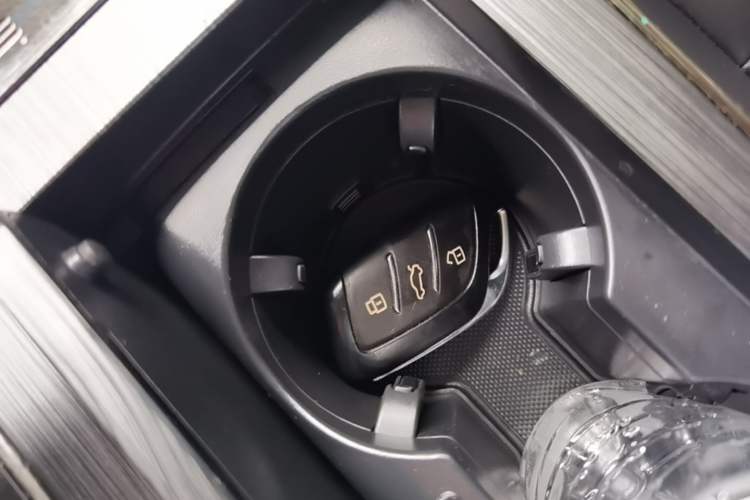 Used Roewe RX5 2021 PLUS 330TGI Automatic National Trend Intelligent Deluxe Edition Vehicle Key