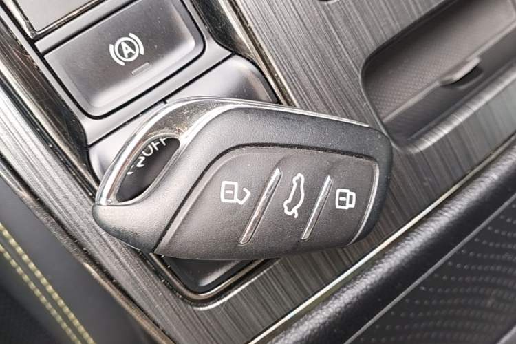 Used Roewe RX5 2021 PLUS 330TGI Automatic National Style Smart Enjoyment Edition Vehicle Key
