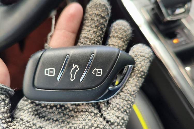 Used Roewe RX5 2021 PLUS 330TGI Automatic National Style Smart Luxury Edition Vehicle Key