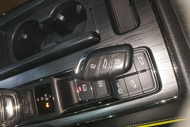 Used Roewe RX5 2021 PLUS 330TGI Automatic National Style Smart Luxury Edition Vehicle Key